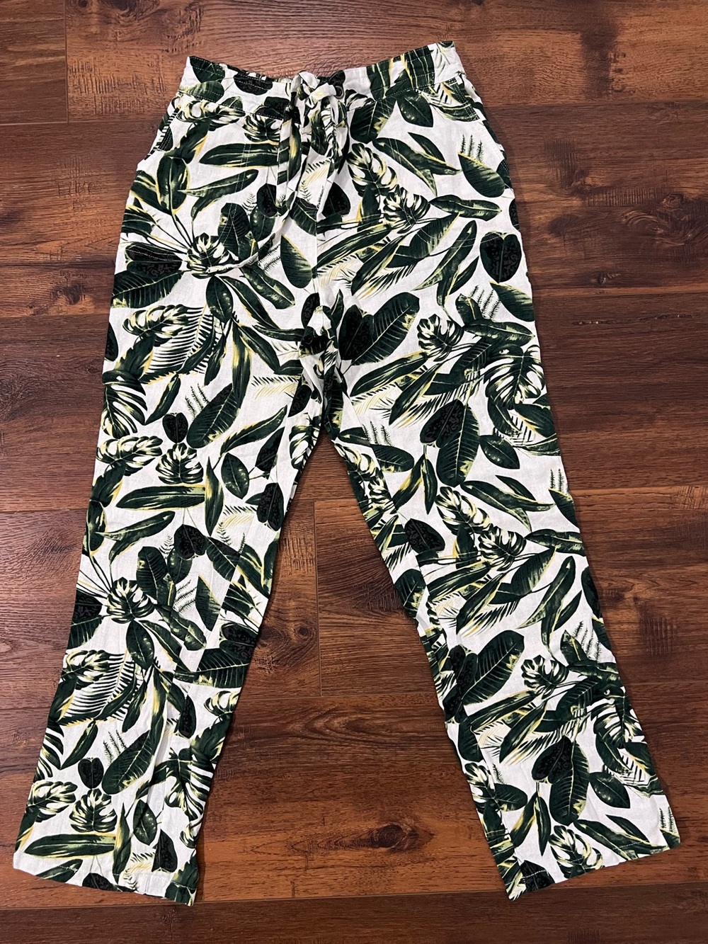NWOT Tropical Leaf Print Pull-On Pants Linen Style